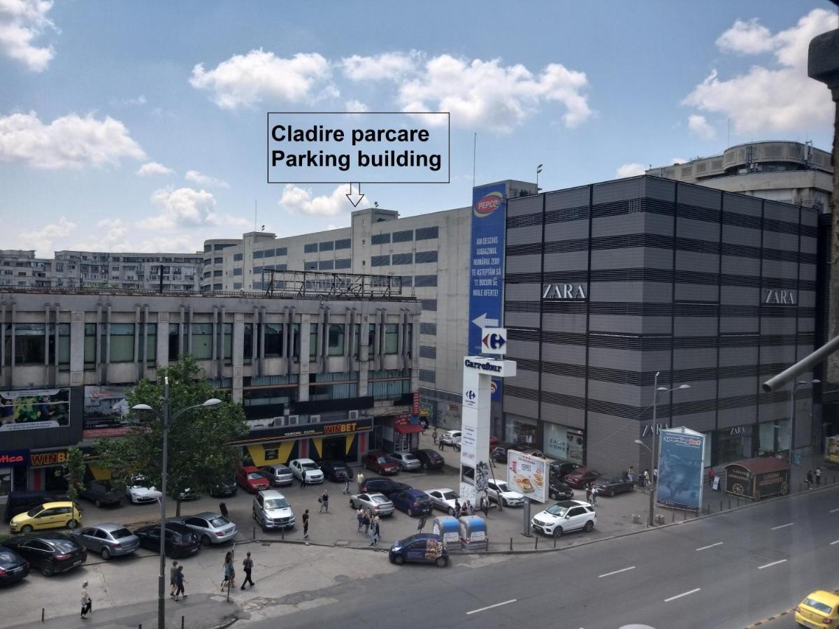 Domum Unirea, Across The Street Of Old City Center Boekarest Buitenkant foto